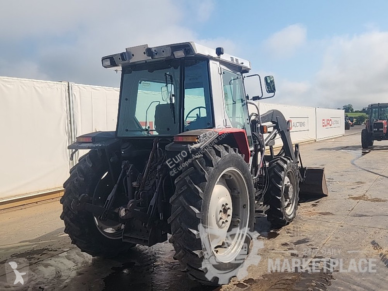 Сільськогосподарський трактор Massey Ferguson 3060