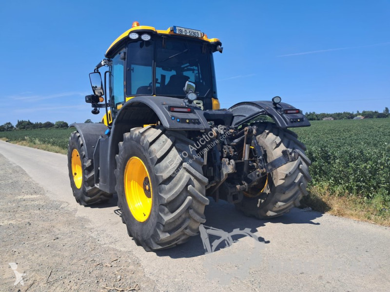 Сільськогосподарський трактор JCB FASTRAC 4220