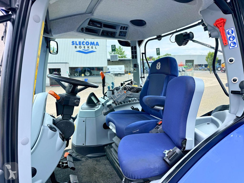 New Holland T7.165S Range Command tractor