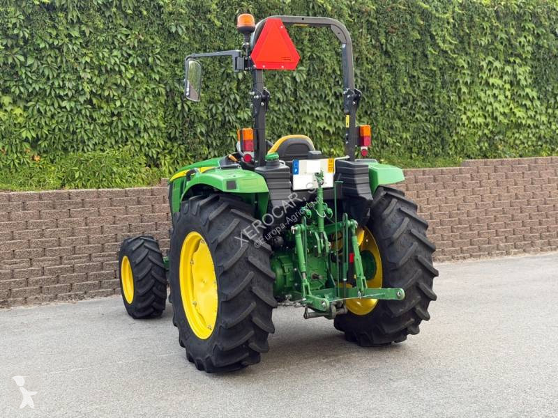Lantbrukstraktor John Deere 4049 M 4RM