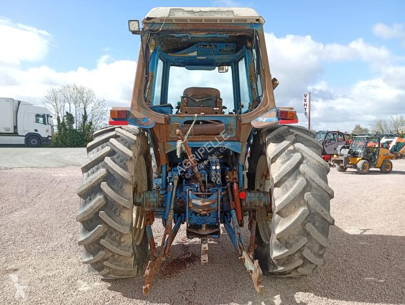 Lantbrukstraktor Ford  7910