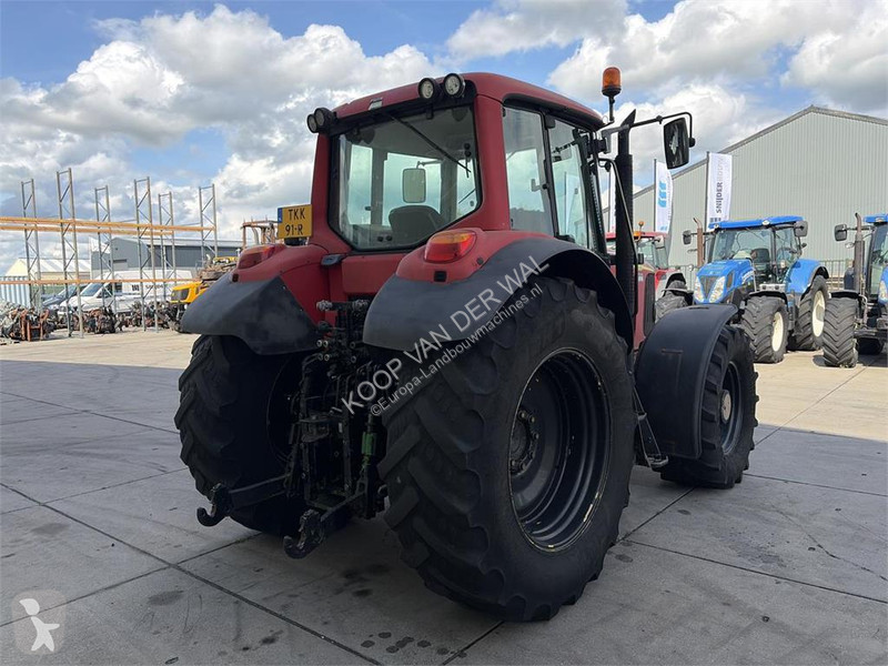 Lantbrukstraktor John Deere 6520