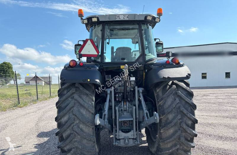 Massey Ferguson MF 7620 tractor