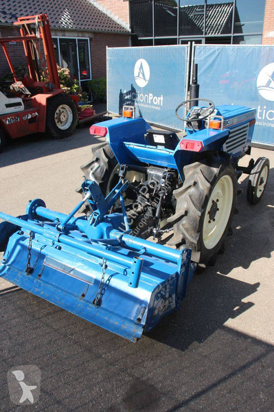 Lantbrukstraktor Iseki TL2300