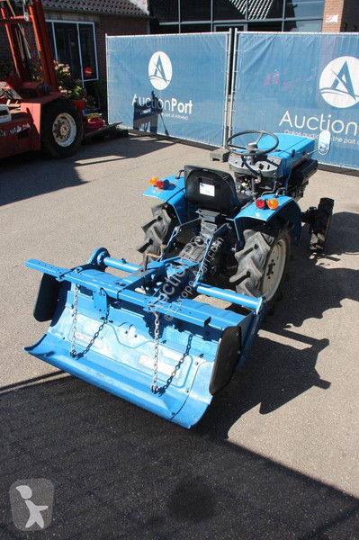 Lantbrukstraktor Mitsubishi MT1301D