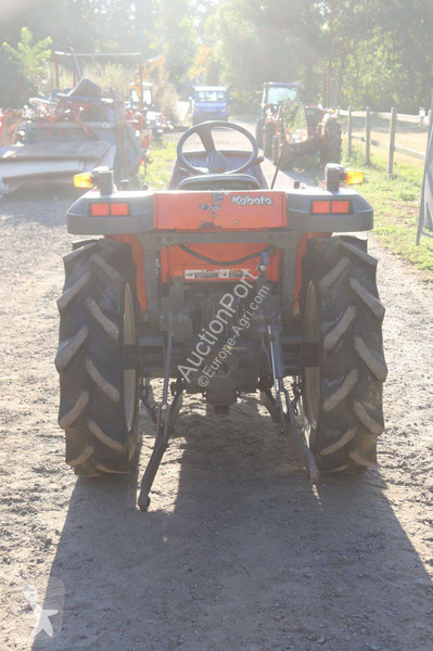 جرار زراعي Kubota GT21