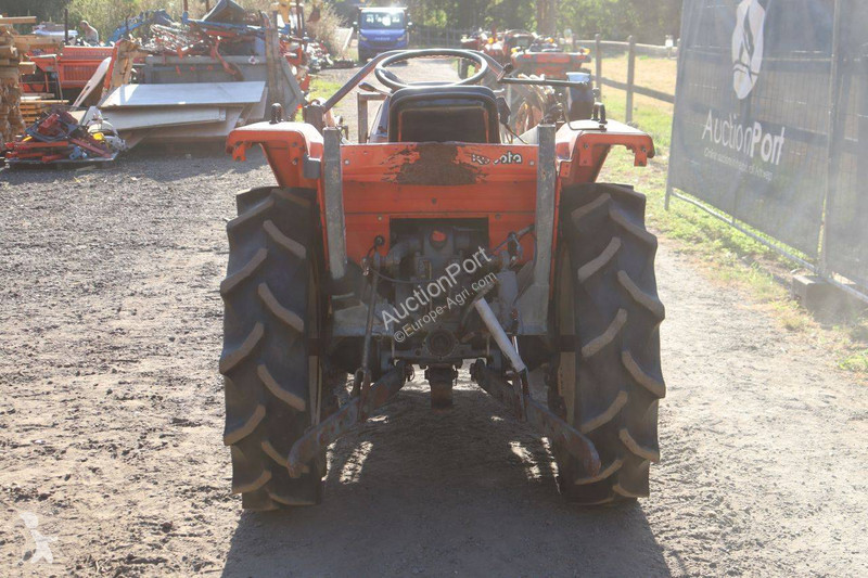 جرار زراعي Kubota GL-23