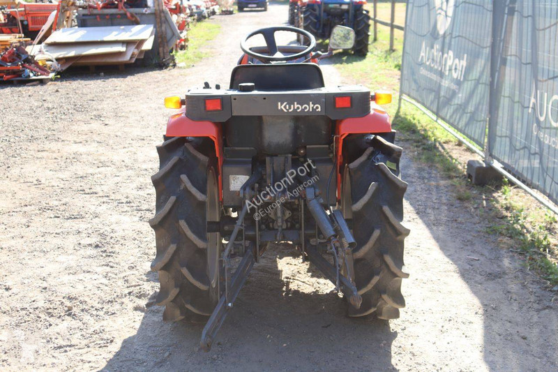 Tractor Kubota ASTE A-19