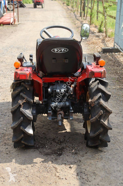 جرار زراعي Yanmar Ke-2D