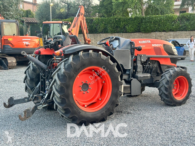 جرار زراعي Kubota M5071