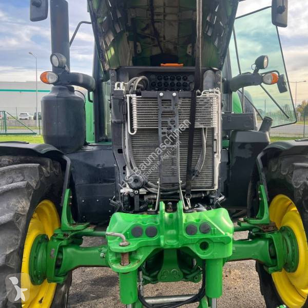 Tracteur agricole John Deere 6120M