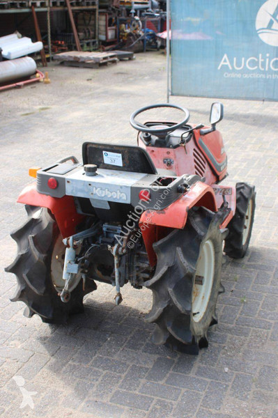 Сільськогосподарський трактор Kubota A-14