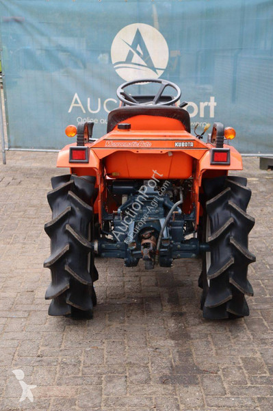 Сільськогосподарський трактор Kubota B1-14 Bulltra