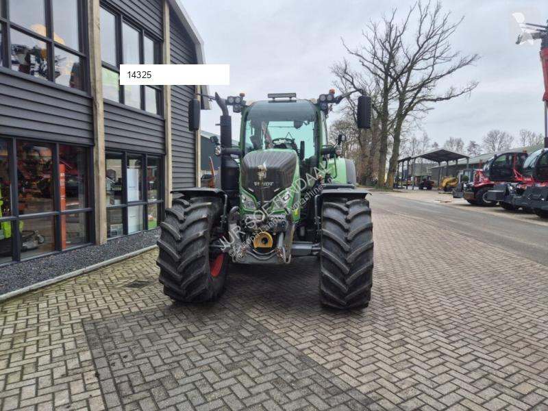 Сільськогосподарський трактор Fendt 720 vario...