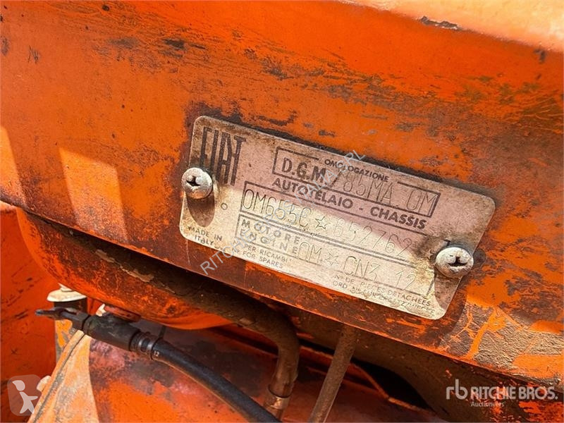 Сільськогосподарський трактор OM 655