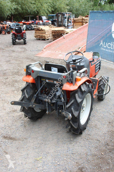 Сільськогосподарський трактор Kubota Granbia GB20