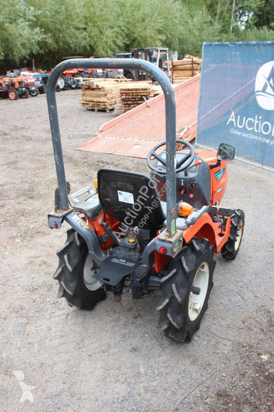 Сільськогосподарський трактор Kubota KJ11