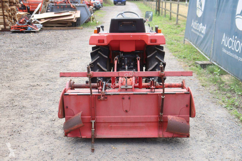 Mitsubishi MT16 tractor