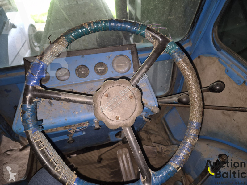 MT3 82 tractor