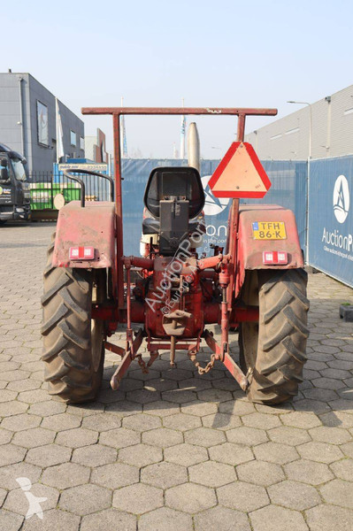 Tractor agrícola Mc Cormick 353