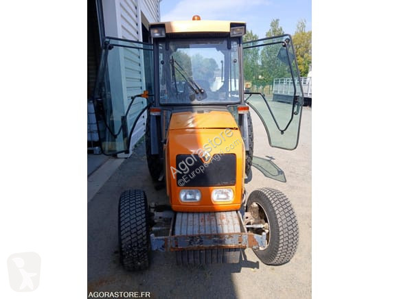 Tractor agrícola Renault