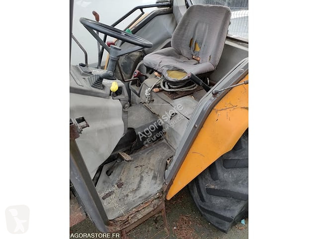 Tractor agrícola