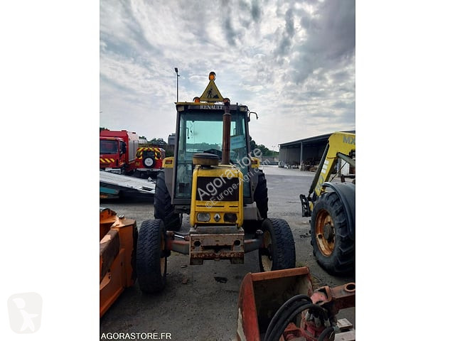 Tractor agrícola