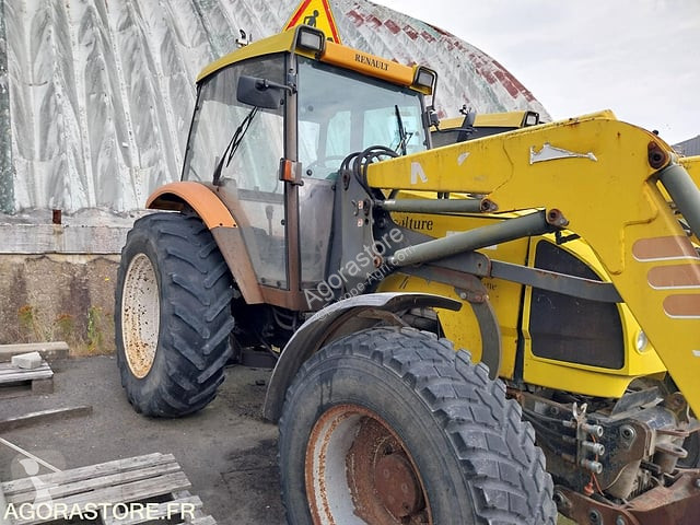 Tractor agrícola