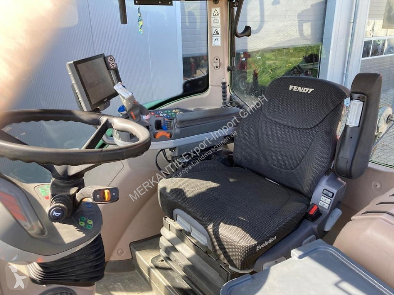 Tracteur agricole Fendt  724 Vario
