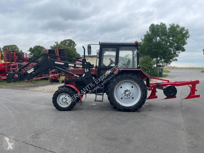Tractor Belarus  MTS 820 + FL + 3 Schar Beetpflug