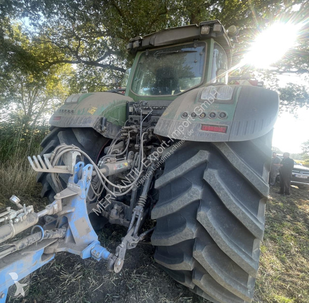 Tracteur agricole Fendt  1046 Vario