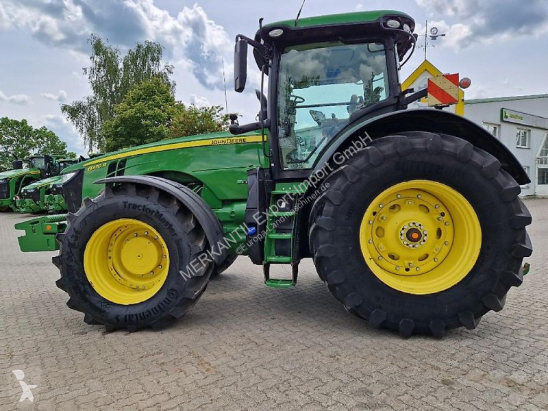 Tractor John Deere 8370R e23