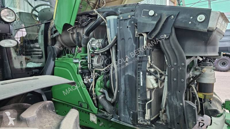 Tractor agrícola John Deere 6210R