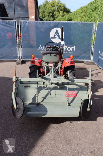 Tractor agrícola Yanmar YM1602