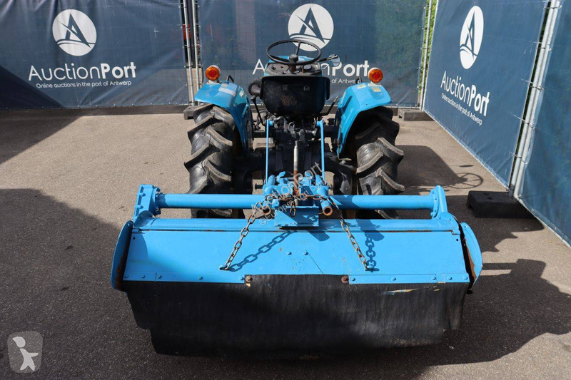 Tractor agrícola Mitsubishi D2050