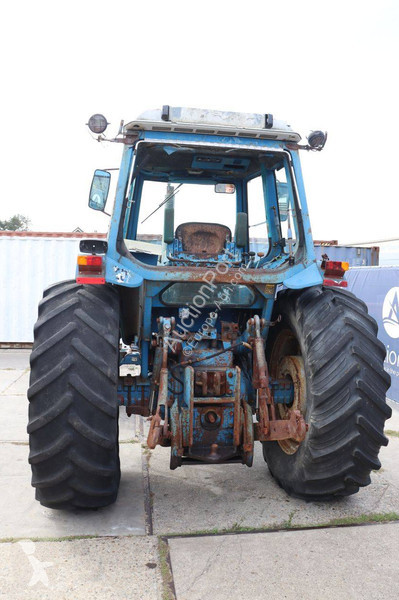 Tractor agrícola Ford TW-10