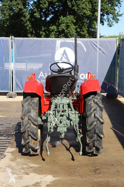 Tractor agrícola Yanmar YM1610D