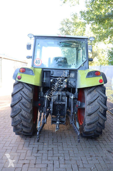 Tractor agrícola Claas 340 AXOS