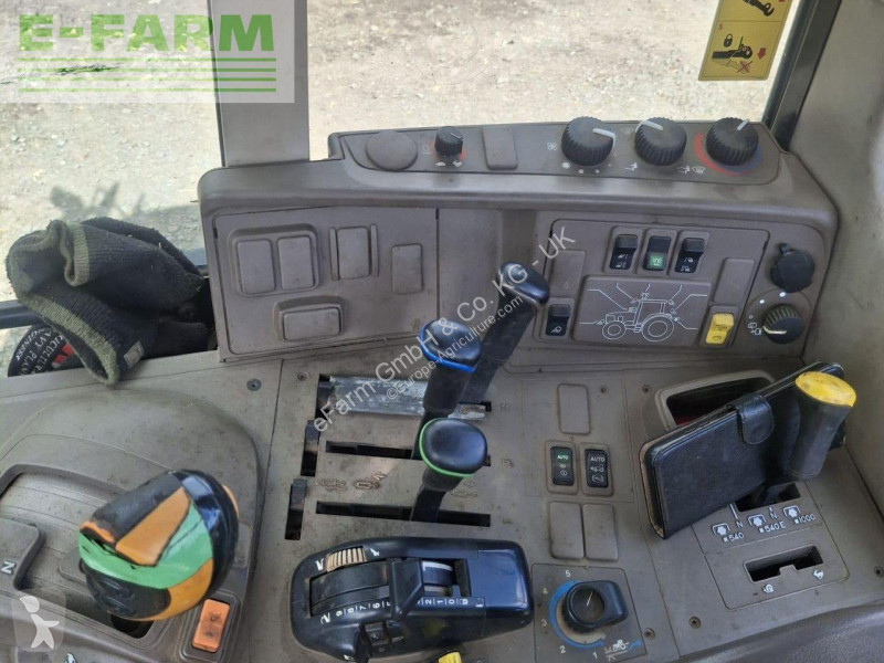 Tractor John Deere 6110M