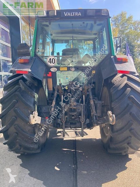 Tracteur agricole Valtra  6750 hitech