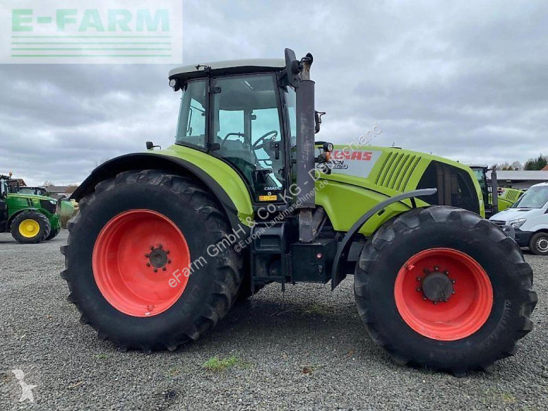 Tractor Claas  axion 820 c-matic