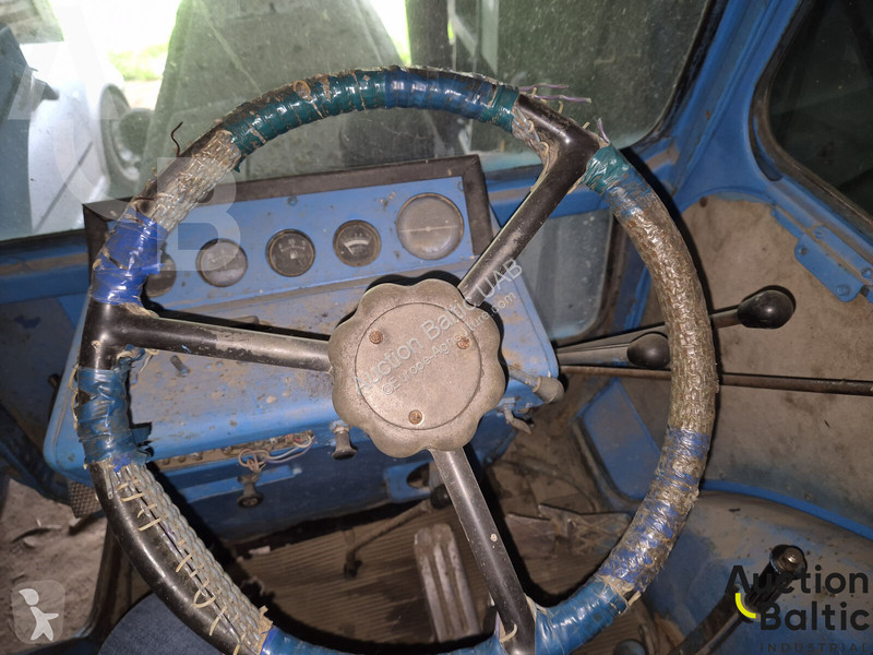 Tracteur agricole MT3 82