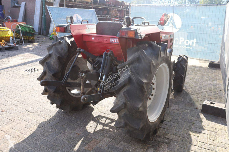 Tracteur agricole Shibaura D28F