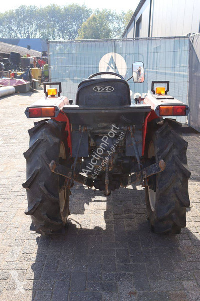 Tracteur agricole Yanmar FX215