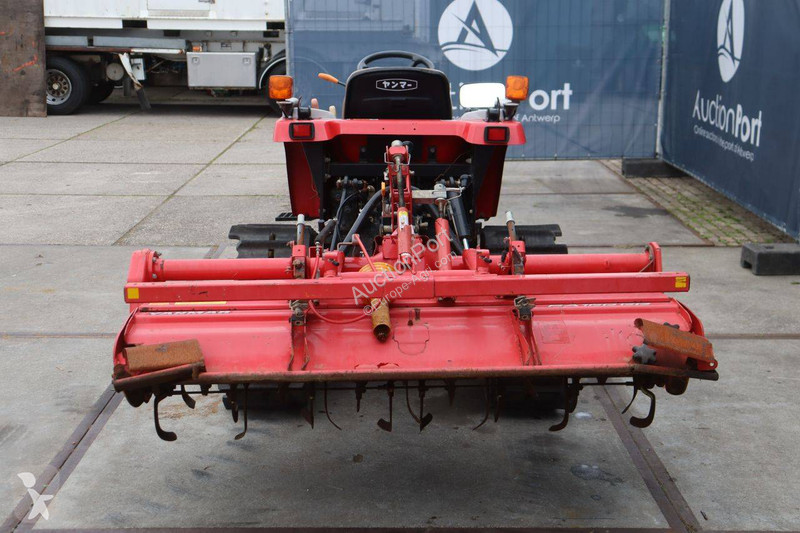 Zemědělský traktor Yanmar CT118