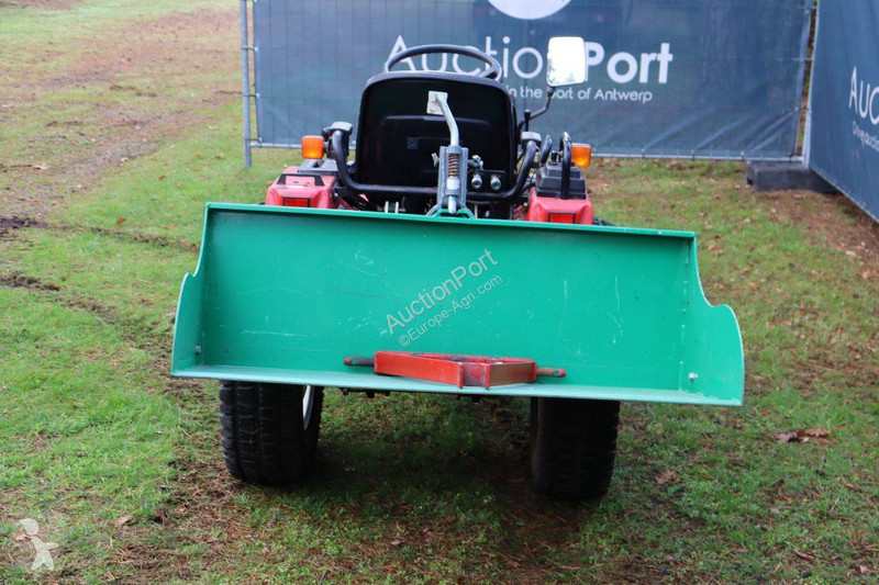 Zemědělský traktor Mitsubishi MT15F
