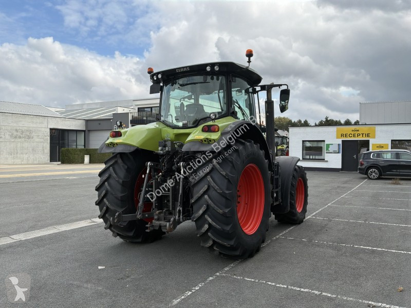 Zemědělský traktor Claas 830 Axion