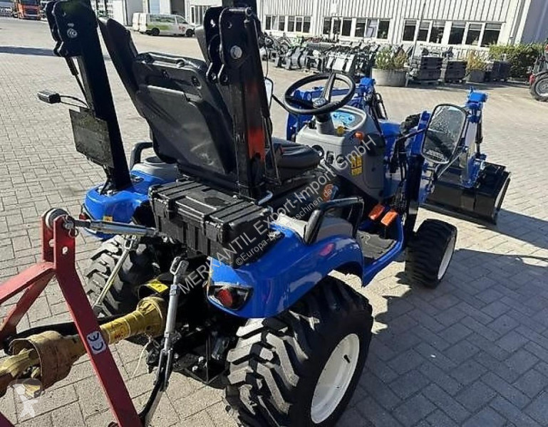 Ciągnik New Holland  Boomer 25 C + Sauerburger...