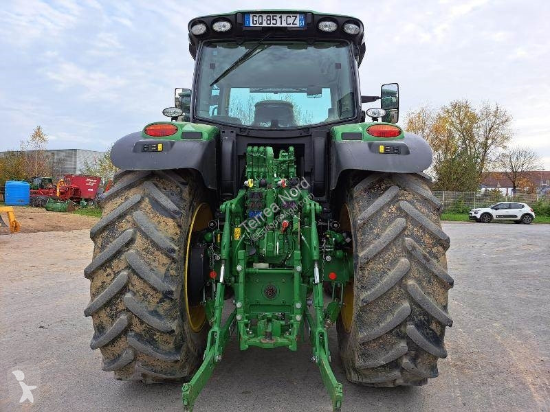 Tractor agrícola John Deere 6R 215