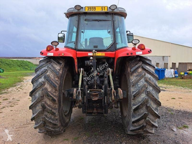 Tracteur agricole Massey Ferguson 6475